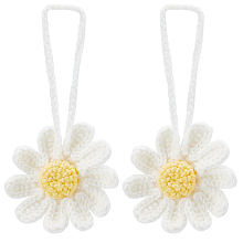 FINGERINSPIRE 2pcs Crochet Daisy Car Pendant Handmade Crochet Wool Daisy Decoration with Lanyard Crochet Knitting Flower Car Mirror Hanging Accessories White Daisy Ornament for Bag, Car and Keychain