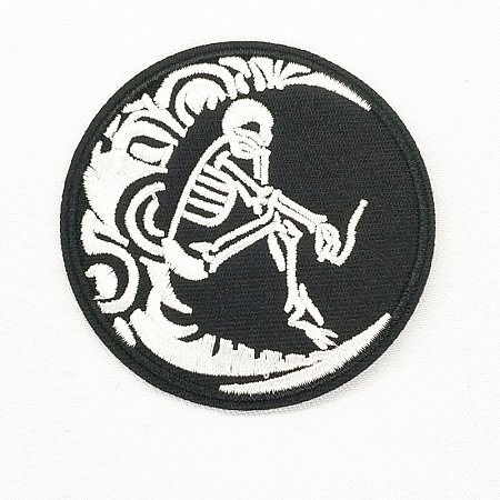 Honeyhandy Computerized Embroidery Cloth Iron on/Sew on Patches, Costume Accessories, Appliques, Flat Round with Moon and Human Skeleton, Black & White, 70mm