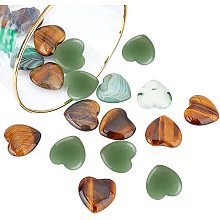 SUPERFINDINGS 20Pcs 2 Styles Natural Stone 20mm Love Heart Healing Crystal Stones Set Palm Thumb Gemstones Green Aventurine and Tiger Eye Quartz Chakra Stone for Chakra Reiki Home Decor Gift