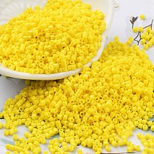 Baking Paint Glass Seed Beads, Cylinder, Yellow, 2x1.5mm, Hole: 1mm, about 5599pcs/50g