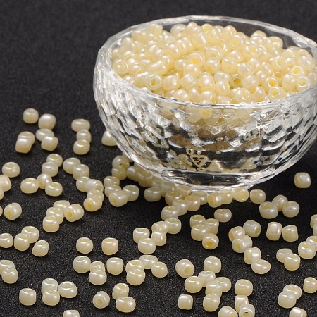 Honeyhandy Glass Seed Beads, Ceylon, Round, Champagne Yellow, 4mm, Hole: 1.5mm, about 4500pcs/pound