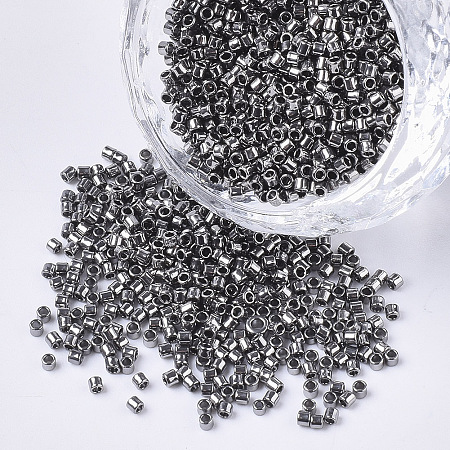 Honeyhandy 11/0 Grade A Glass Seed Beads, Cylinder, Uniform Seed Bead Size, Metallic Colours, Dark Gray, 1.5x1mm, Hole: 0.5mm, about 2000pcs/10g