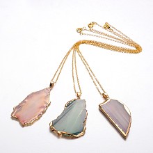 Honeyhandy Golden Tone Natural Agate Pendant Necklaces, with Brass Cable Chains and Spring Ring Clasps, Mixed Color, 18 inch