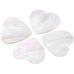 CHGCRAFT 100Pcs Freshwater Shell White Heart Shape Pendants Beads Seashells Charms for Craft Jewelry Making