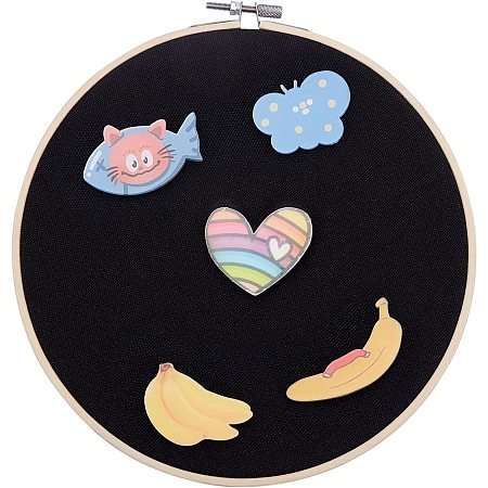 FINGERINSPIRE Wall Hanging Pin Collection Display Stand 7.87 inch Round Black Brooch Pin Display Board Canvas Enamel Pin Display Holder with Embroidery Hoop for Jewelry Pins Brooch Display