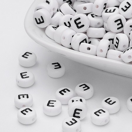Honeyhandy Flat Round with Letter E Acrylic Beads, with Horizontal Hole, White & Black, Size: about 7mm in diameter, 4mm thick, hole: 1mm
