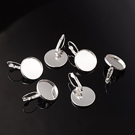NBEADS 200 Pcs Brass Hoop Earrings, Lever Back Hoop Earrings, Nickel Free, Silver Color, 32x20mm, Tray: 18mm inner diameter