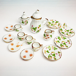 Honeyhandy Mini Ceramic Tea Sets, including Teacup, Saucer, Teapot, Cream Pitcher, Sugar Bowl, Miniature Ornaments, Micro Landscape Garden Dollhouse Accessories, Pretending Prop Decorations, Christmas Theme, Holly Leaves, 15pcs/set