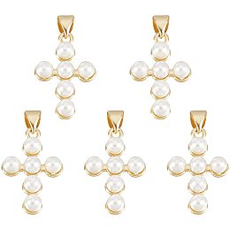 NBEADS 5 Pcs Cross Shell Pearl Pendants, Natural Shell Pearl Charms with Brass Findings Real 18K Gold Plated for DIY Necklace Bracelet Jewelry Makings