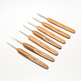 Honeyhandy 12 Sizes Bamboo Handle Iron Crochet Hooks Needles, Peru, 0.5mm/0.75mm/1.0mm//1.25mm/1.5mm/1.75mm/2.0mm/2.25mm/2.5mm/2.75mm/3.0mm/3.5mm