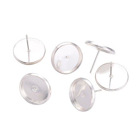 NBEADS 500 Pcs Silver Color Brass Ear Stud Components Bezel Settings Blank Peg & Post Earring Findings for DIY Earring Making, Lead Free & Cadmium Free & Nickel Free